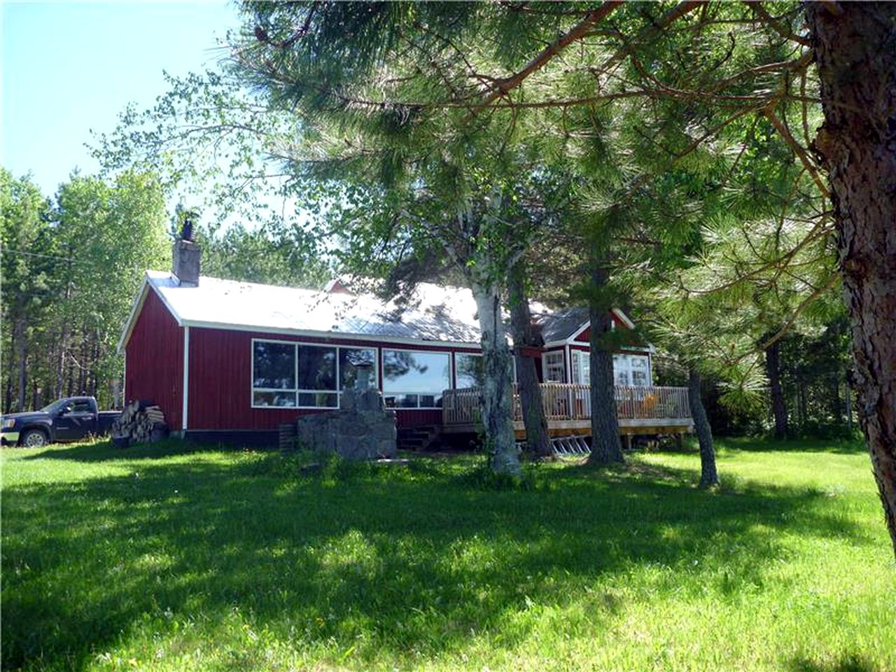 Cottage on a Lake with Woodland Views, Chapleau, Ontario