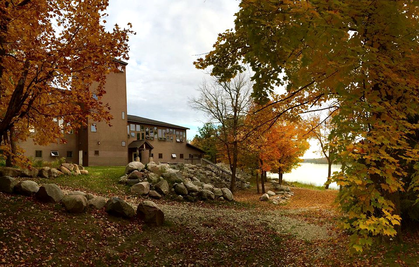 Cozy Weekend Getaway by Little Sugarbush Lake near Moorhead, Minnesota