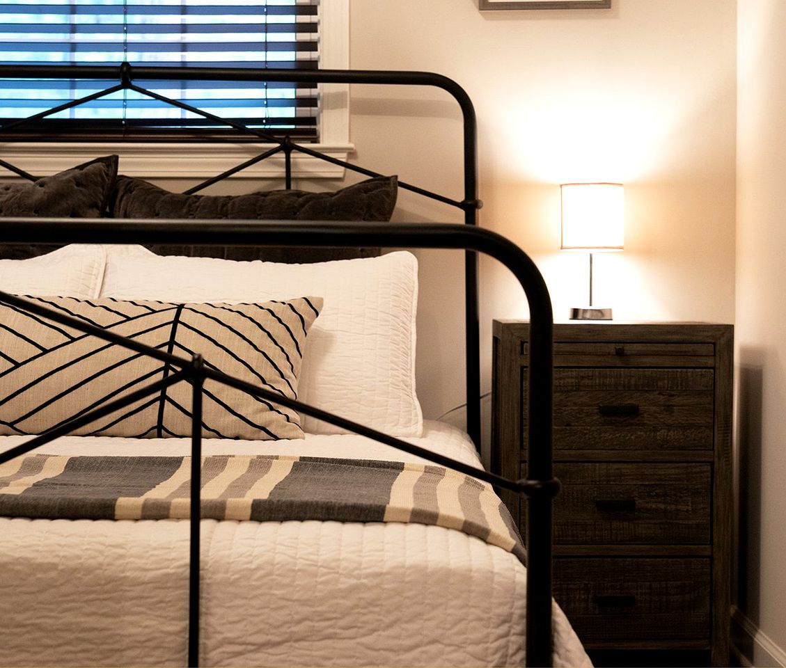 Pet-Friendly Cabin with a Private Hot Tub in Bostic, North Carolina