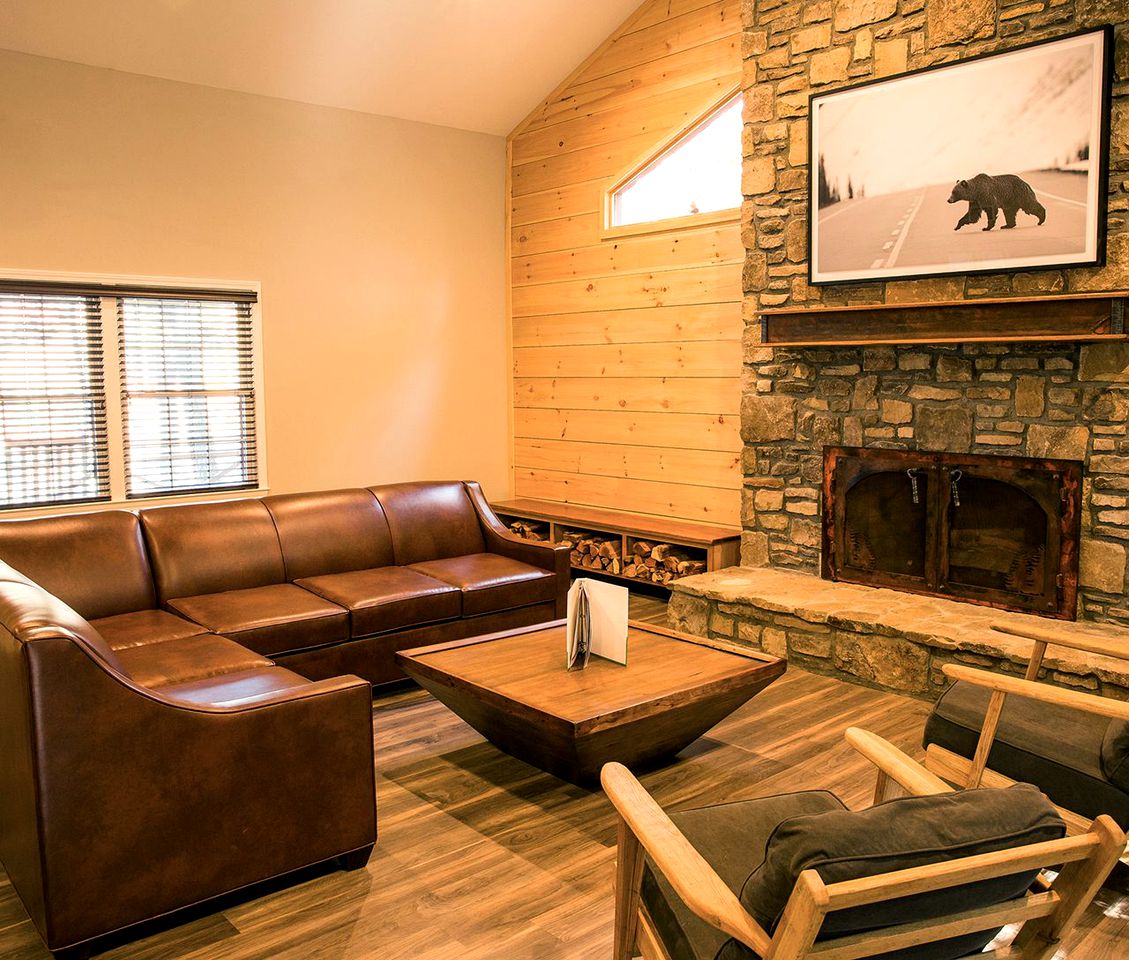 Pet-Friendly Cabin with a Private Hot Tub in Bostic, North Carolina