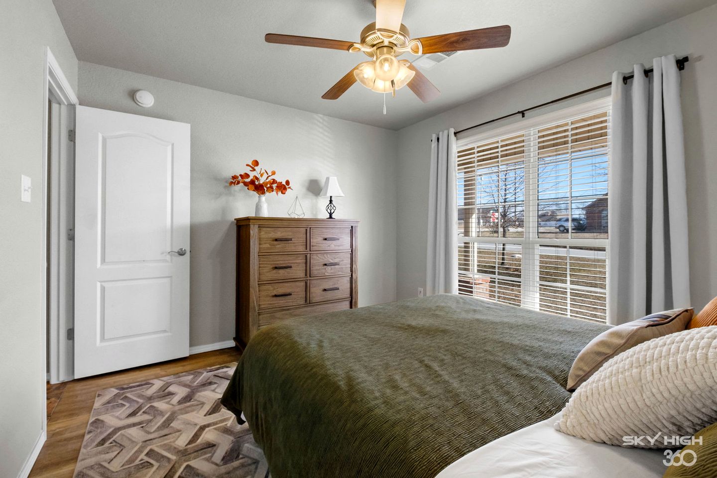Cozy Retreat w/ Soaker Tub & Family Entertainment Area in Siloam Springs, Arkansas