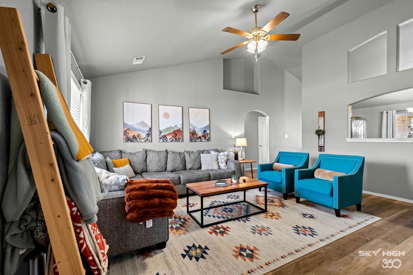Cozy Retreat w/ Soaker Tub & Family Entertainment Area in Siloam Springs, Arkansas