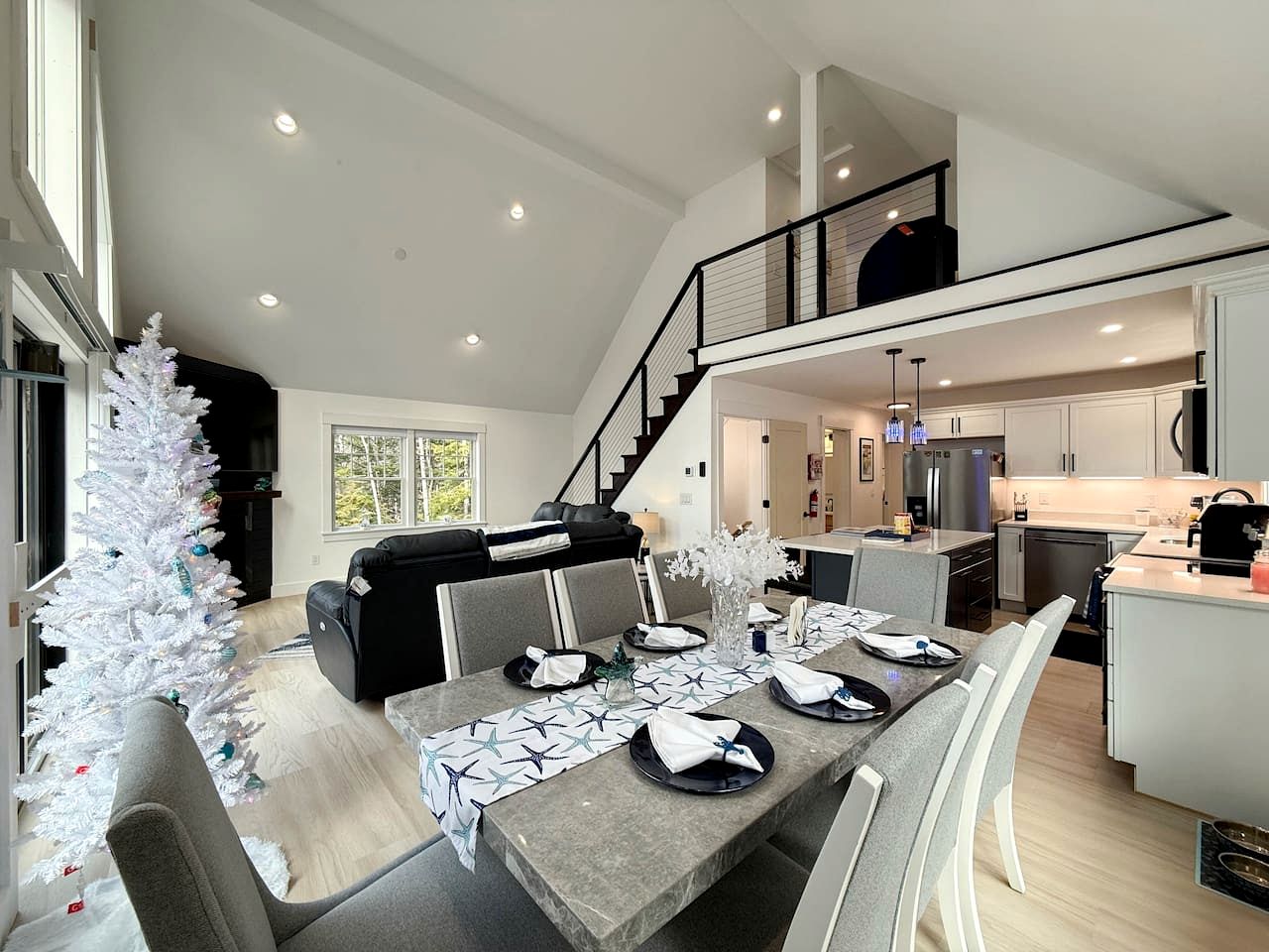 Nautical Chalet Retreat with Hot Tub and Game Room in Conway, New Hampshire