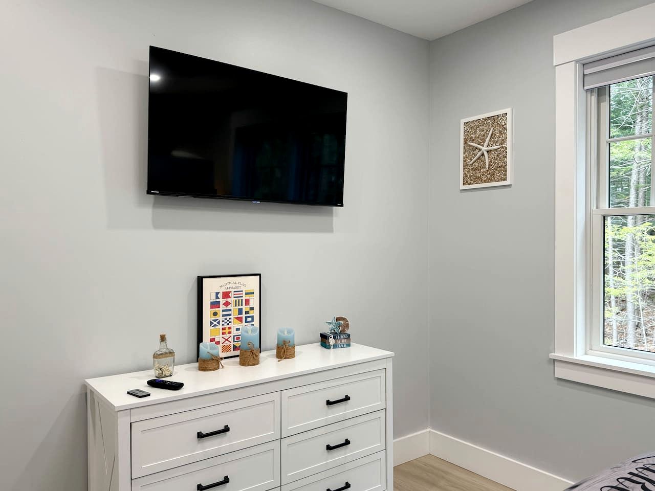 Nautical Chalet Retreat with Hot Tub and Game Room in Conway, New Hampshire