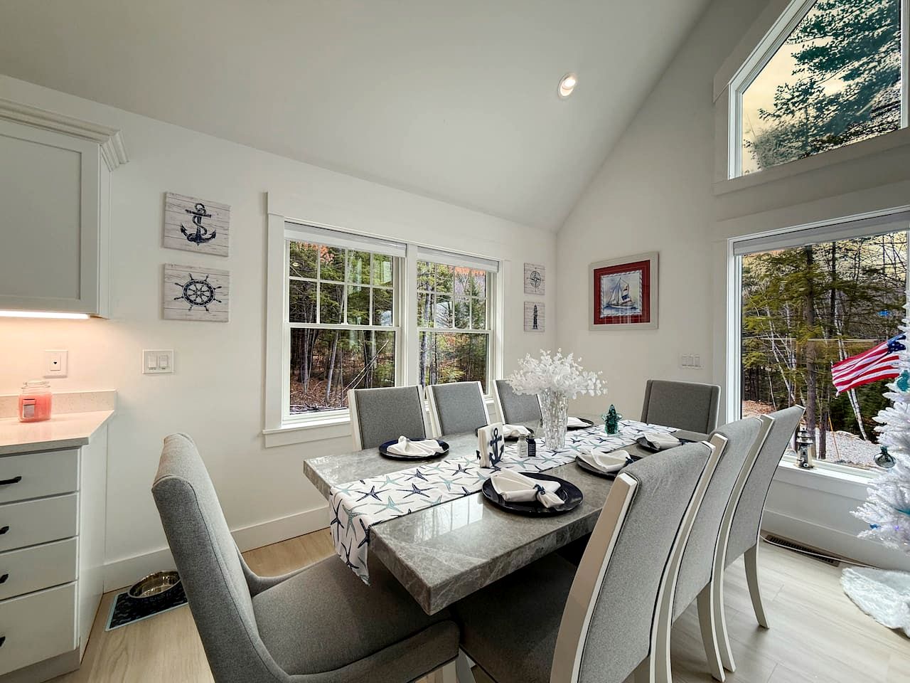 Nautical Chalet Retreat with Hot Tub and Game Room in Conway, New Hampshire