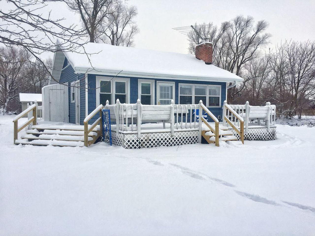 Charming Cottage Getaway near Lake Poygan in Fremont, Wisconsin