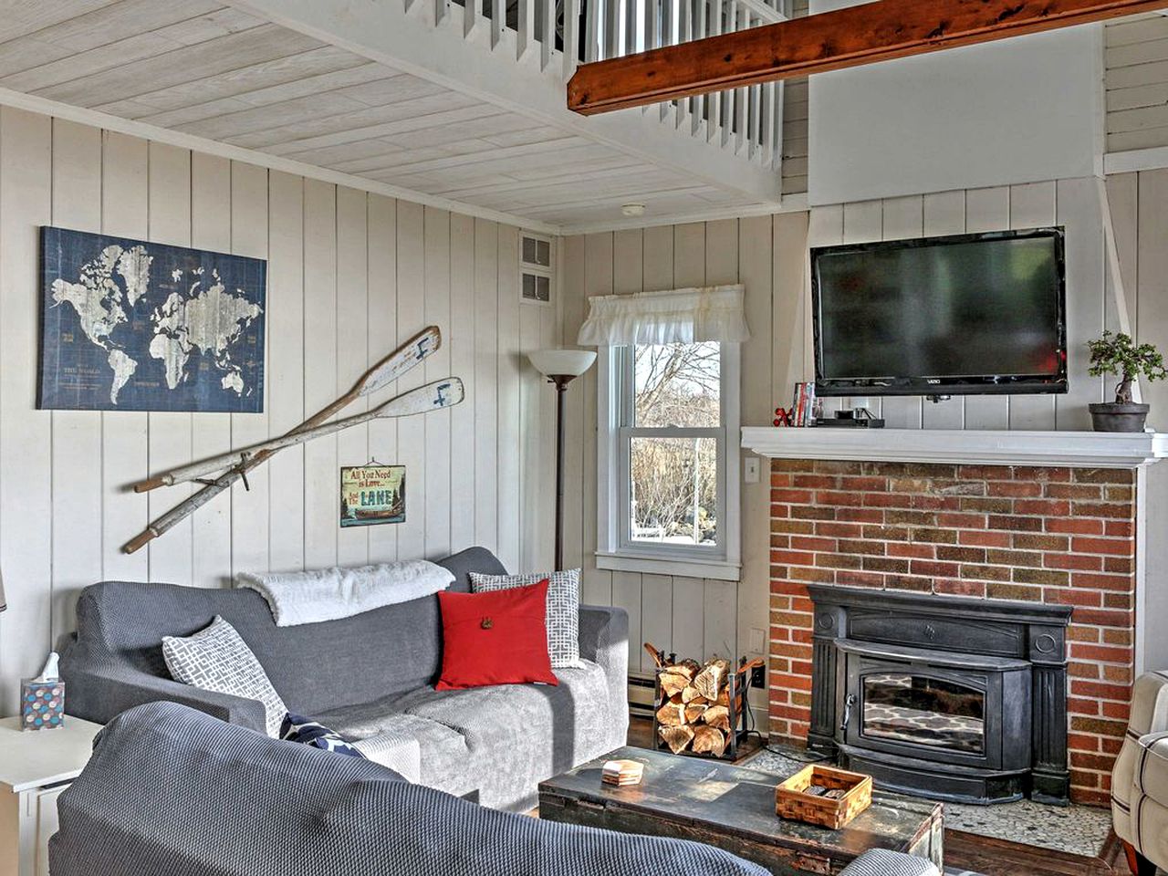 Charming Cottage Getaway near Lake Poygan in Fremont, Wisconsin