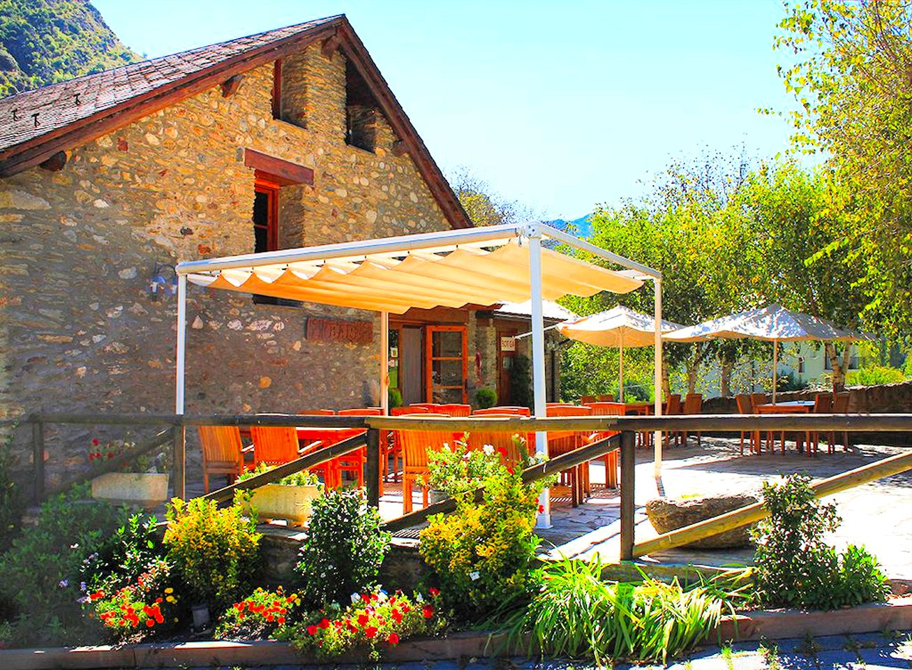 Cozy Cabin for a Romantic Getaway in the Pyrenees of Catalonia