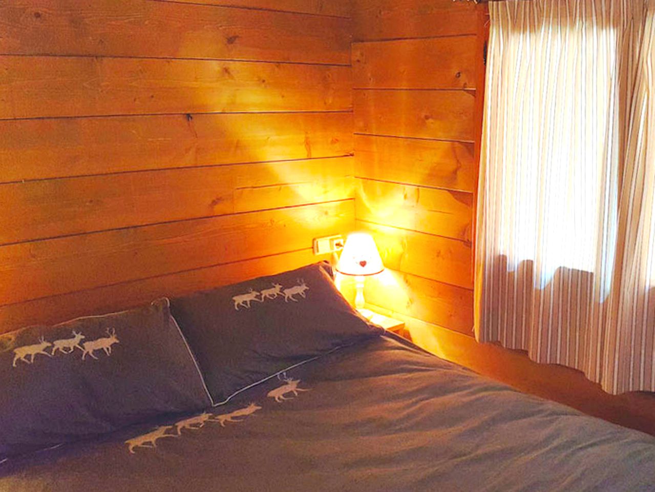 Charming Family-Friendly Cabin Rental in the Pyrenees Mountains of Catalonia