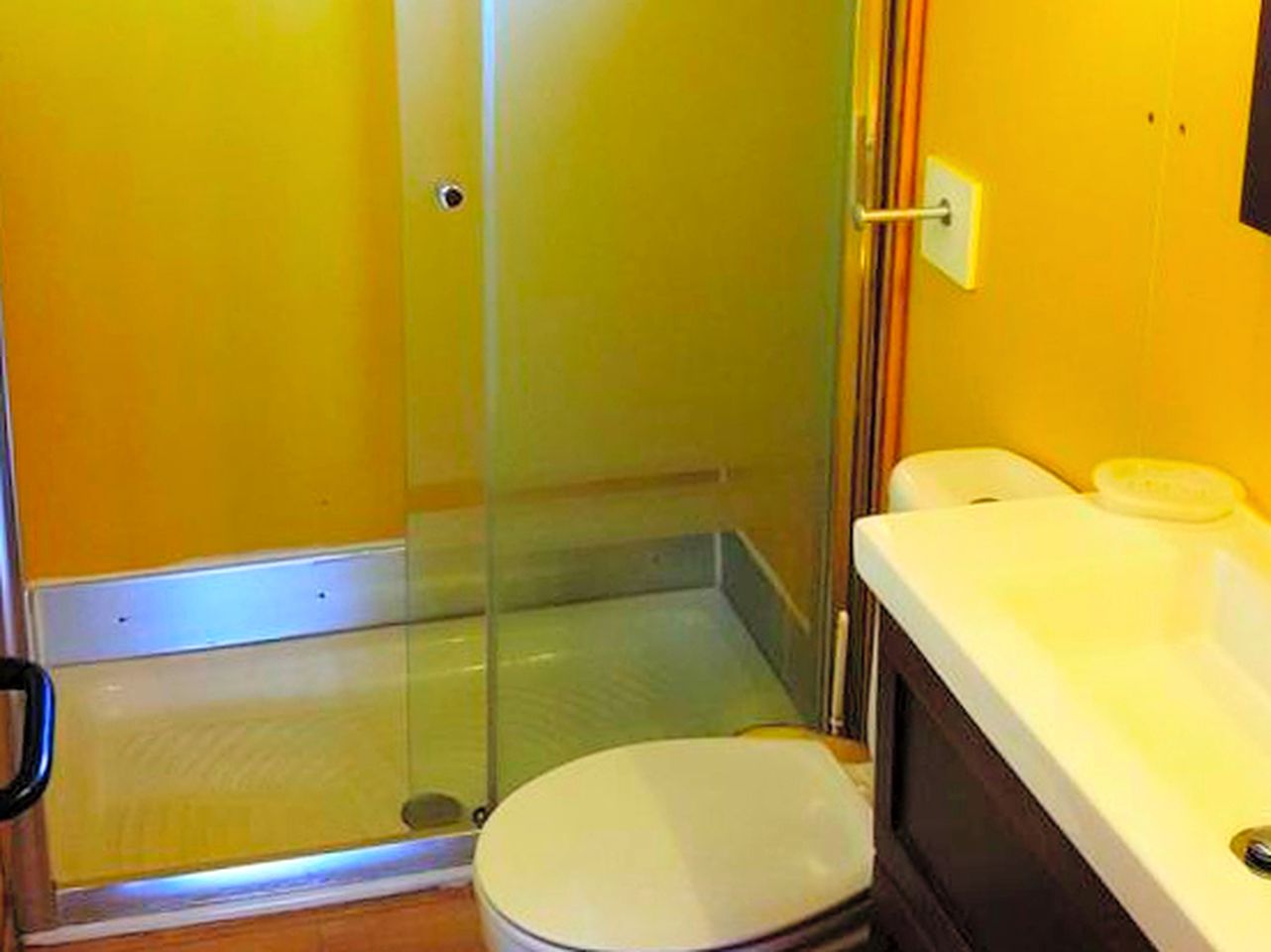 Gorgeous Family-Friendly Cabin Rental in the Pyrenees Mountains, Catalonia