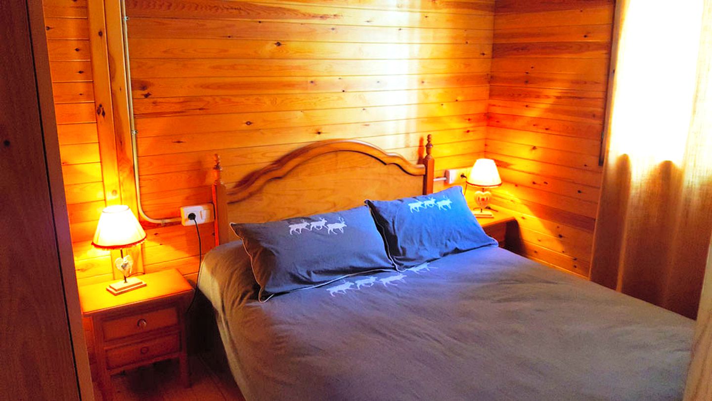 Gorgeous Family-Friendly Cabin Rental in the Pyrenees Mountains, Catalonia