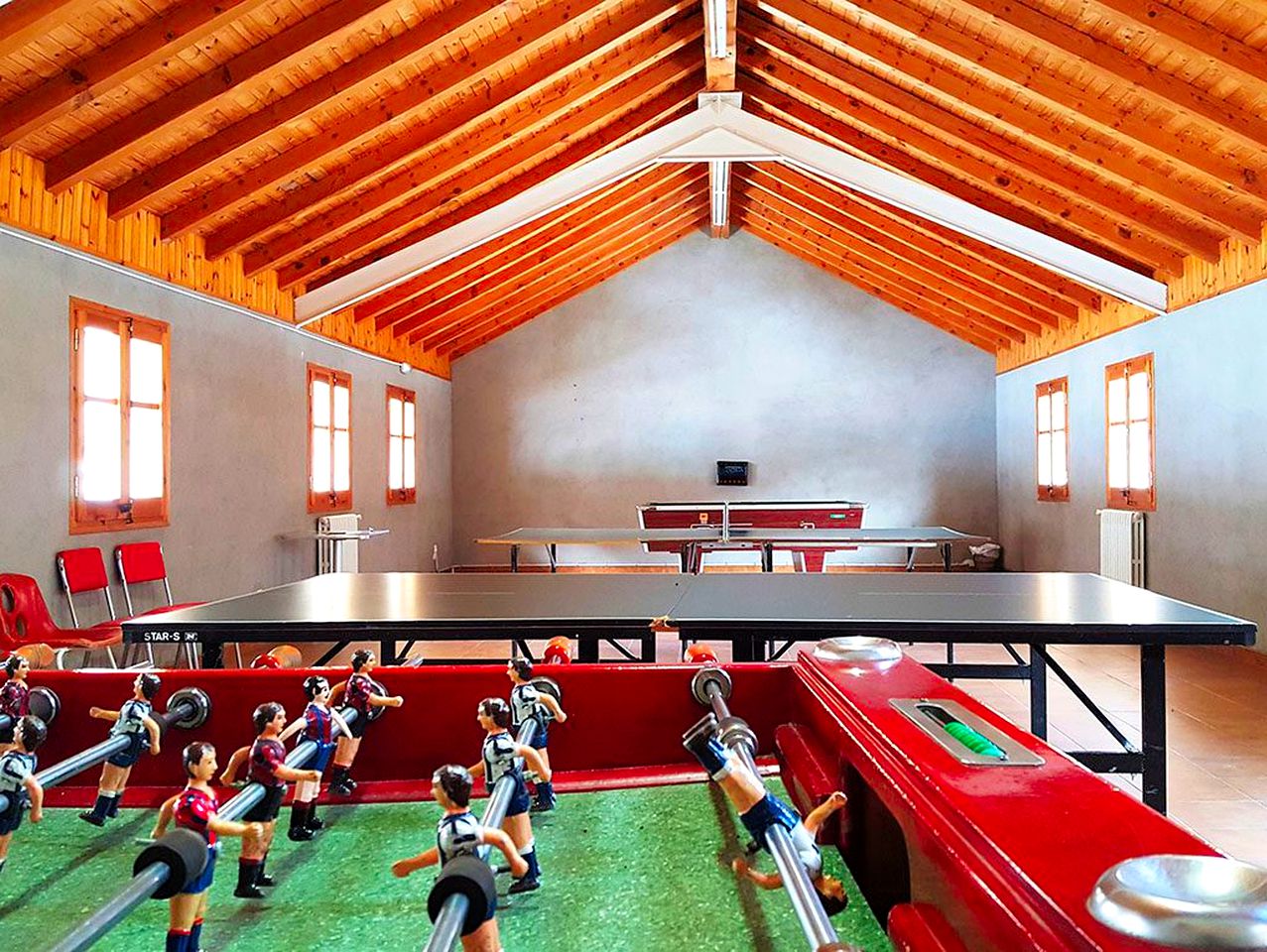 Gorgeous Family-Friendly Cabin Rental in the Pyrenees Mountains, Catalonia