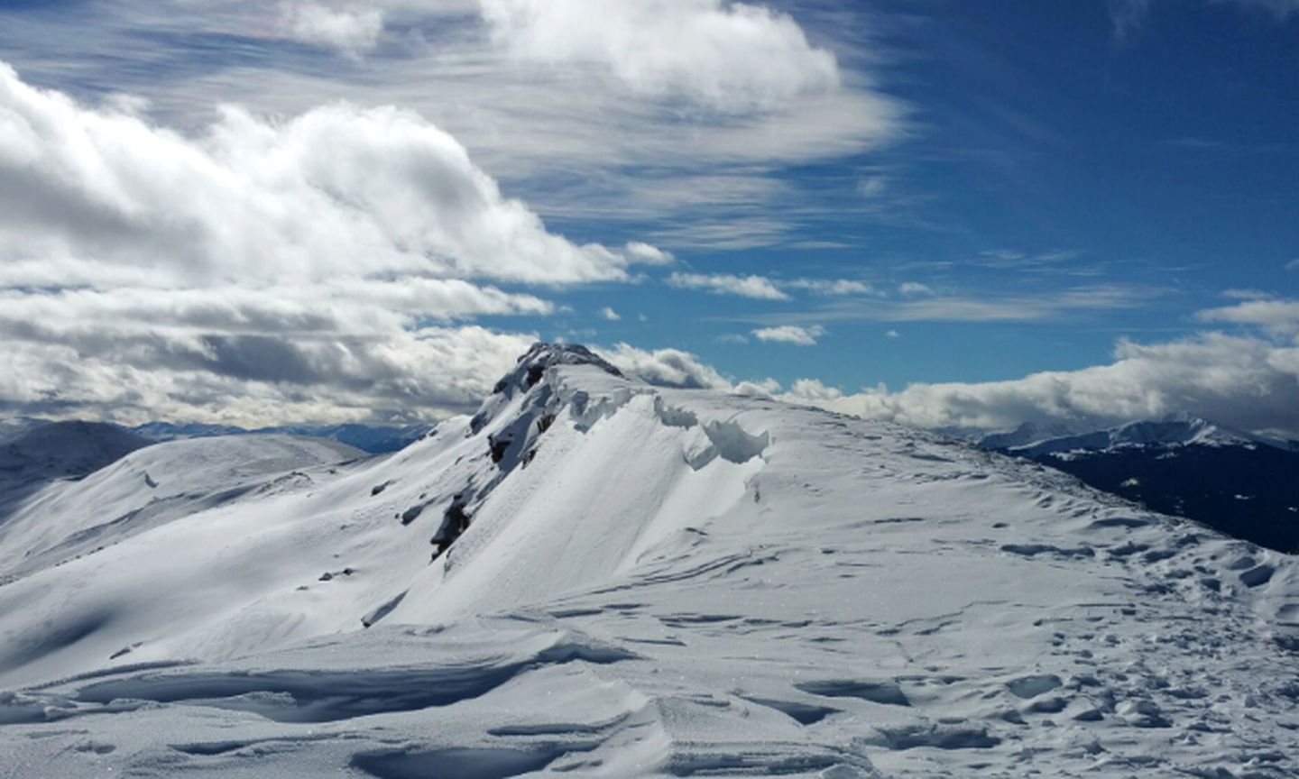 Enchanting Cabins Nestled in National Forest with Stunning Views in Vail, Colorado