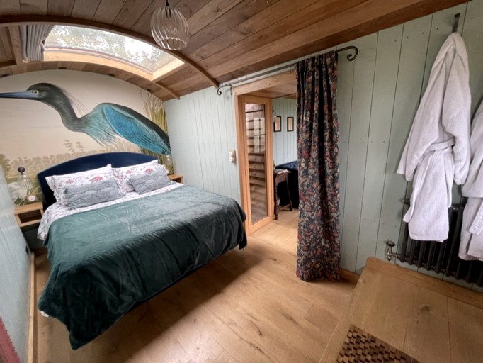 Huts (United Kingdom, --, --)
