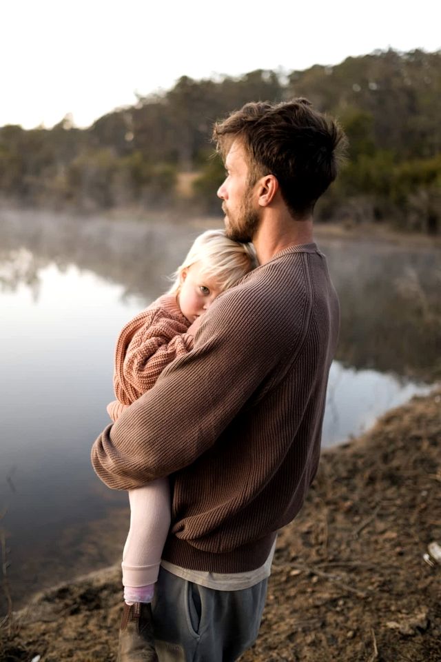 Pet-Friendly NSW Glamping Retreat with Mountain Views