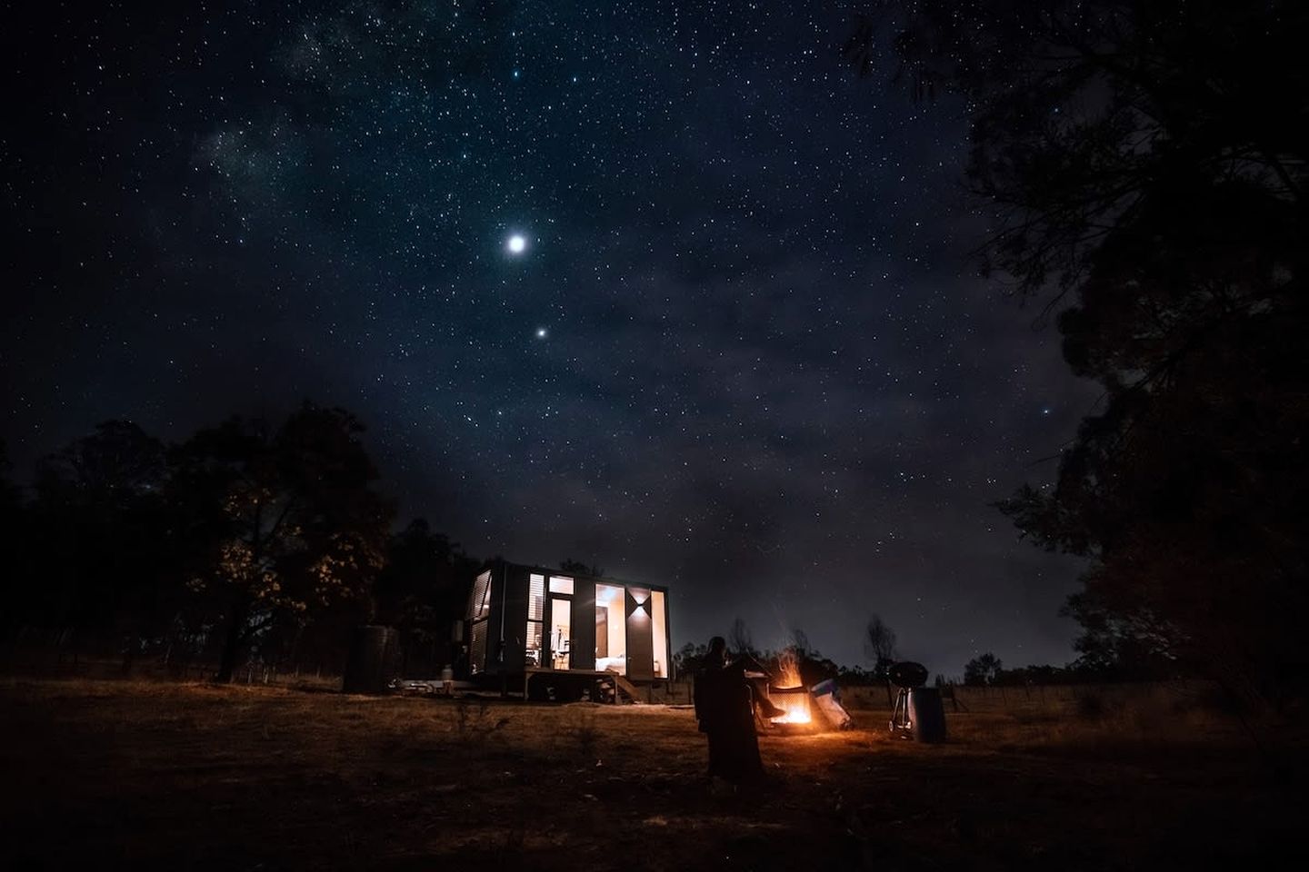 Pet-Friendly NSW Glamping Retreat with Mountain Views