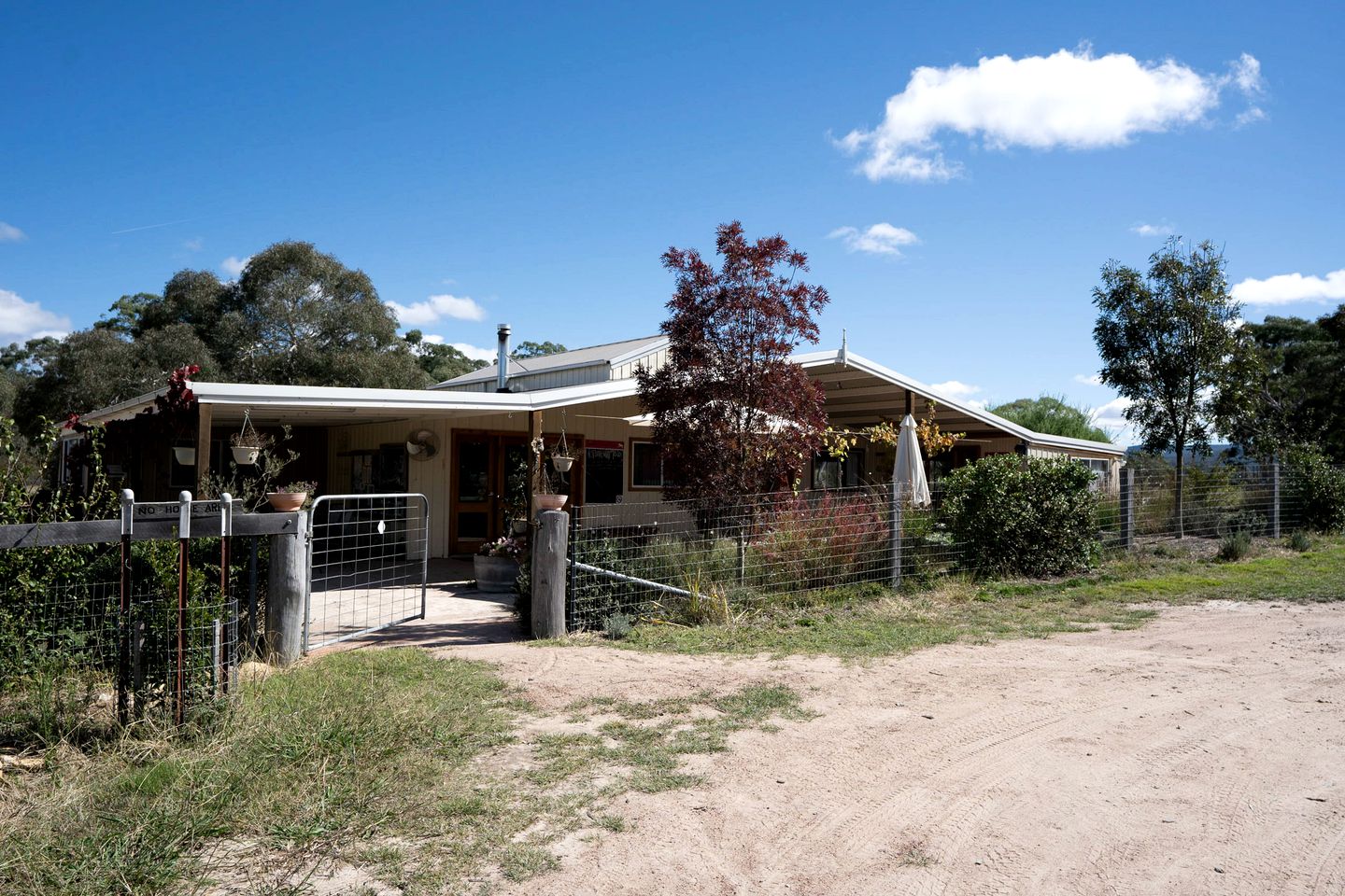 Lovely Pet-Friendly NSW Tiny Home with Horse Riding