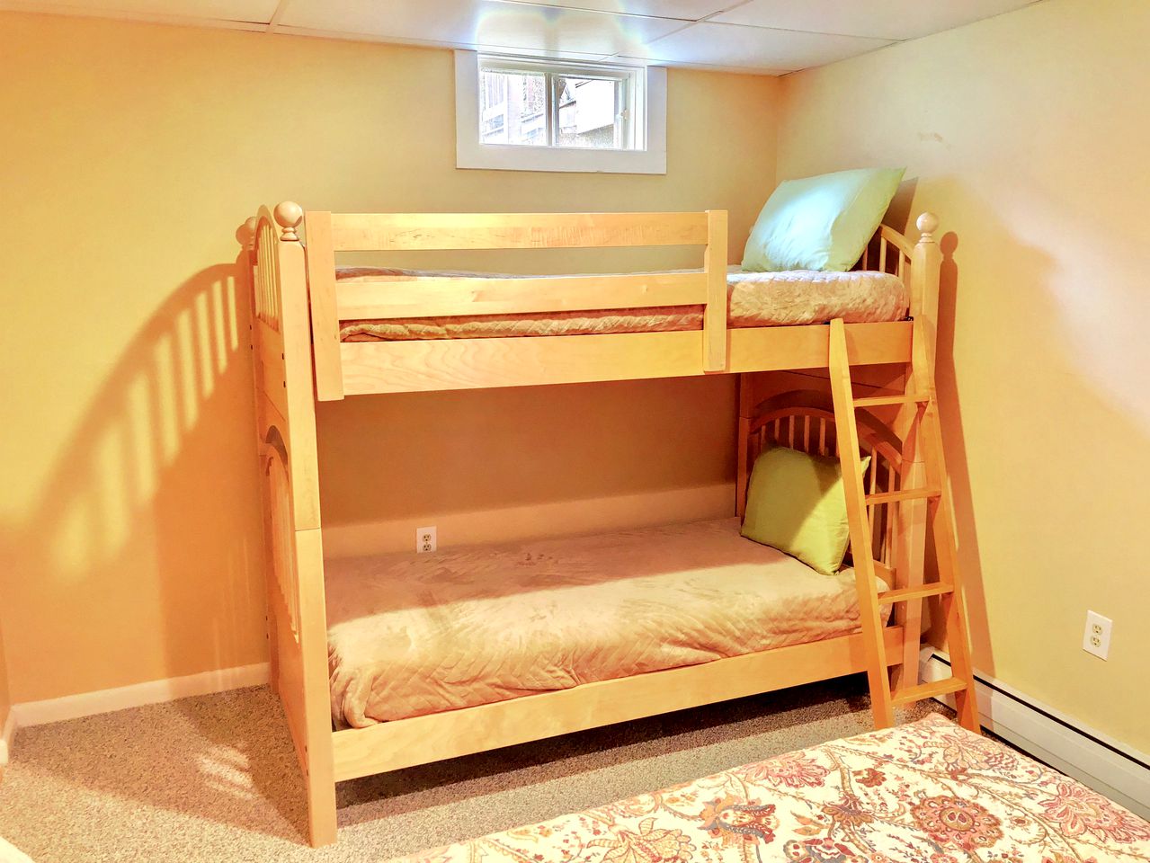 Slopeside Bretton Woods Resort Cottage for Families