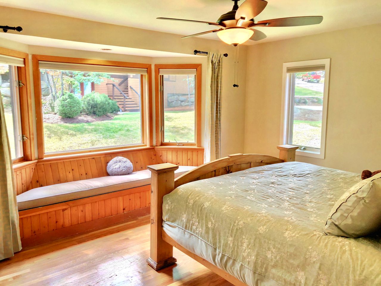 Slopeside Bretton Woods Resort Cottage for Families