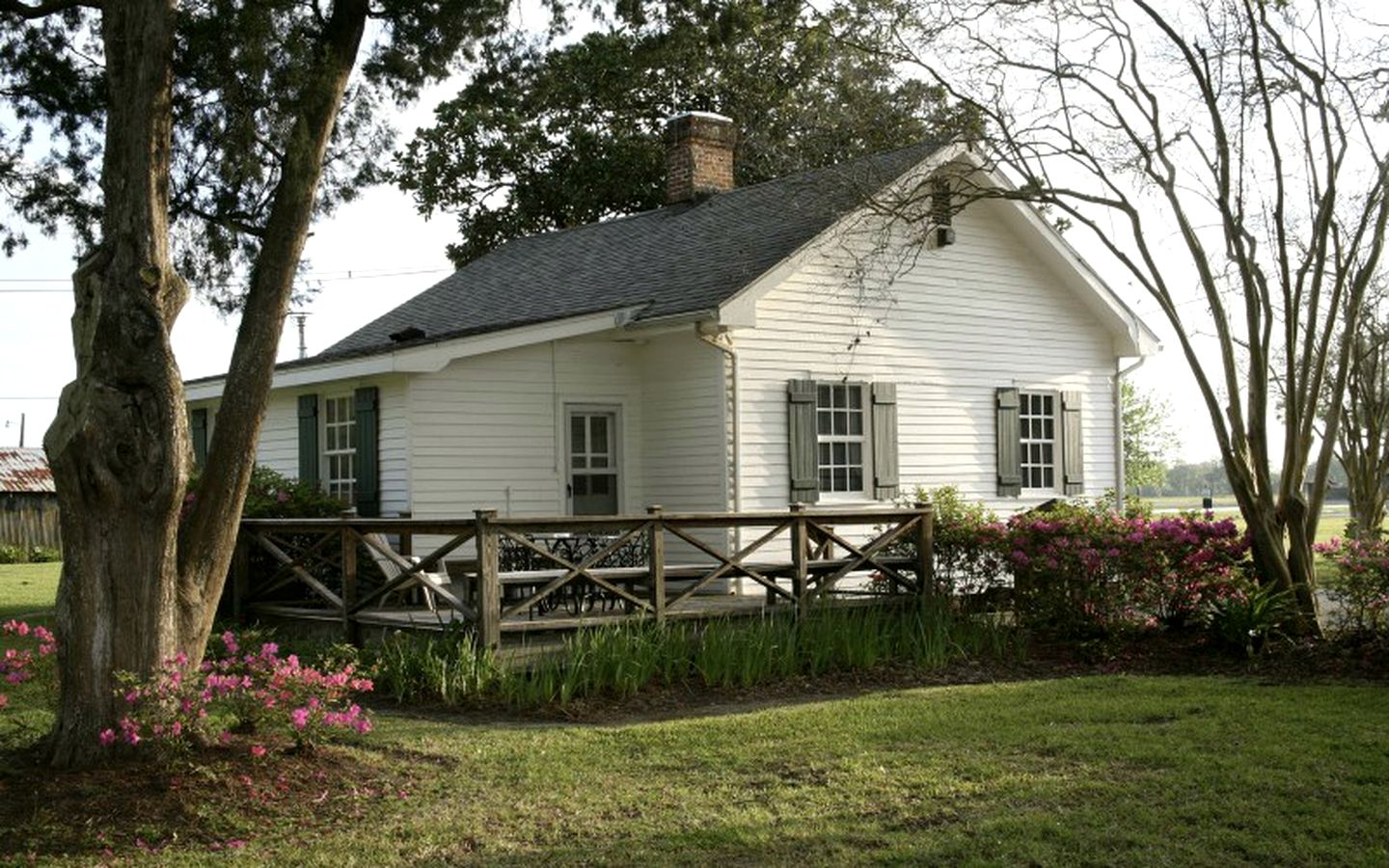 Charming Cottage on Historic Plantation Grounds in Vacherie, Louisiana
