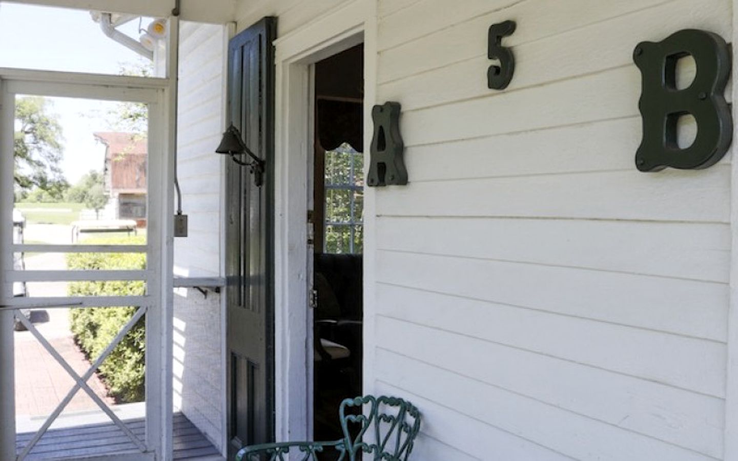 Idyllic Cottage Perfect for a Romantic Getaway near St. James, Louisiana