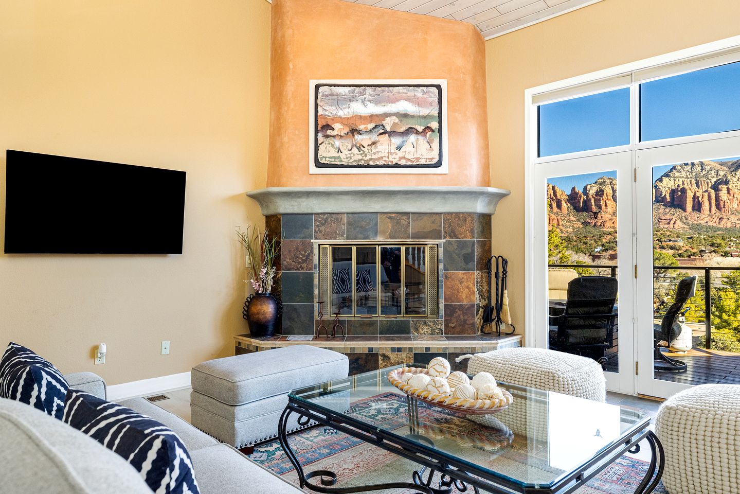 Amazing Vacation Rental with Gorgeous Views, Surrounded by High Desert Oak Trees in Sedona, Arizona