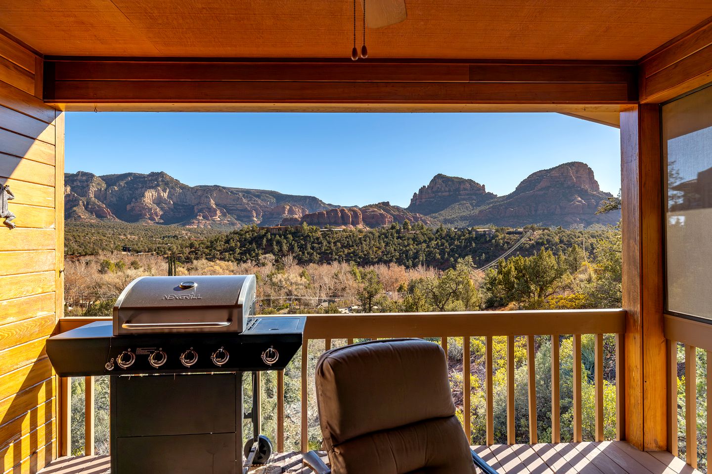 Amazing Vacation Rental with Gorgeous Views, Surrounded by High Desert Oak Trees in Sedona, Arizona