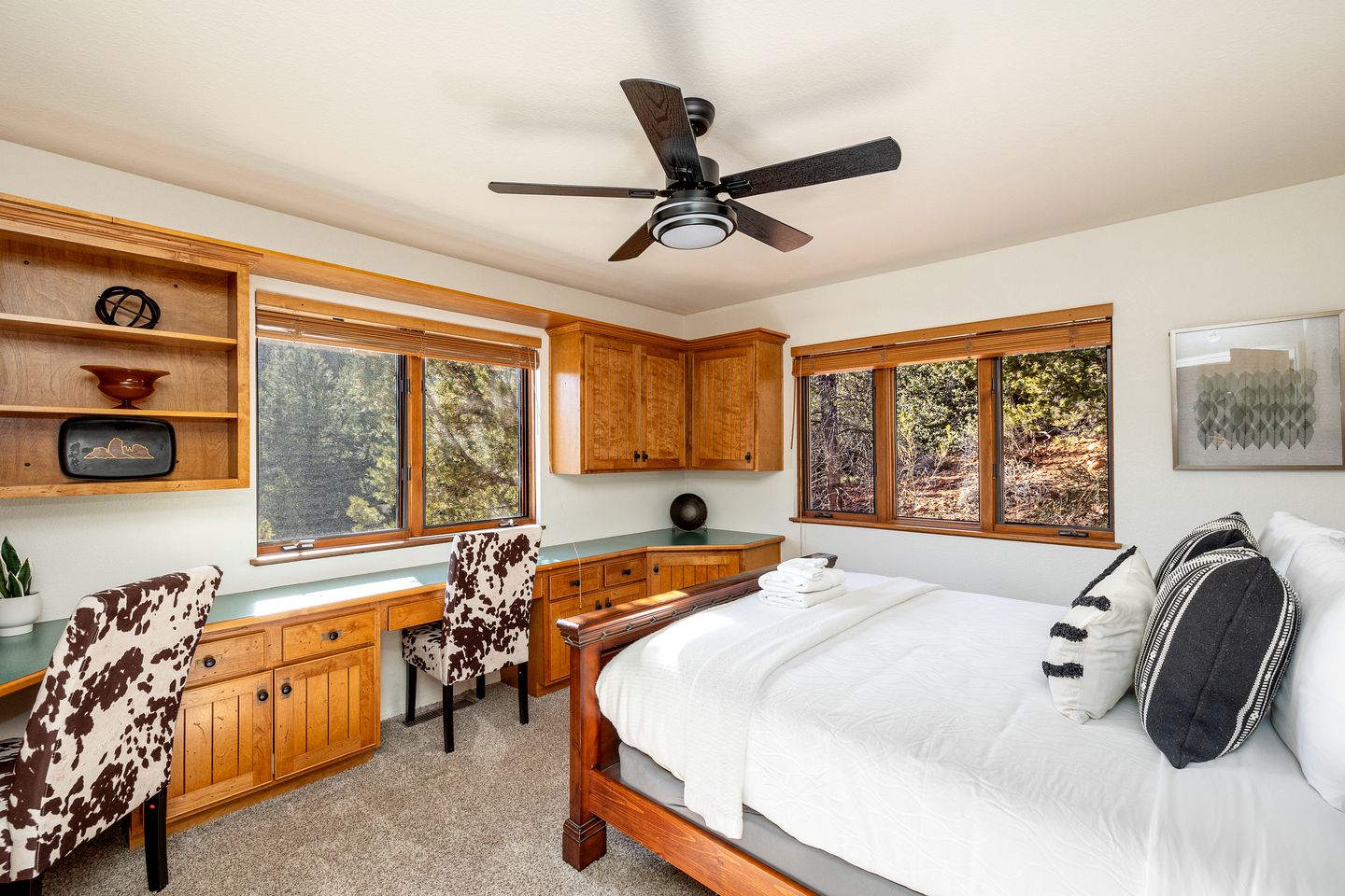 Amazing Vacation Rental with Gorgeous Views, Surrounded by High Desert Oak Trees in Sedona, Arizona