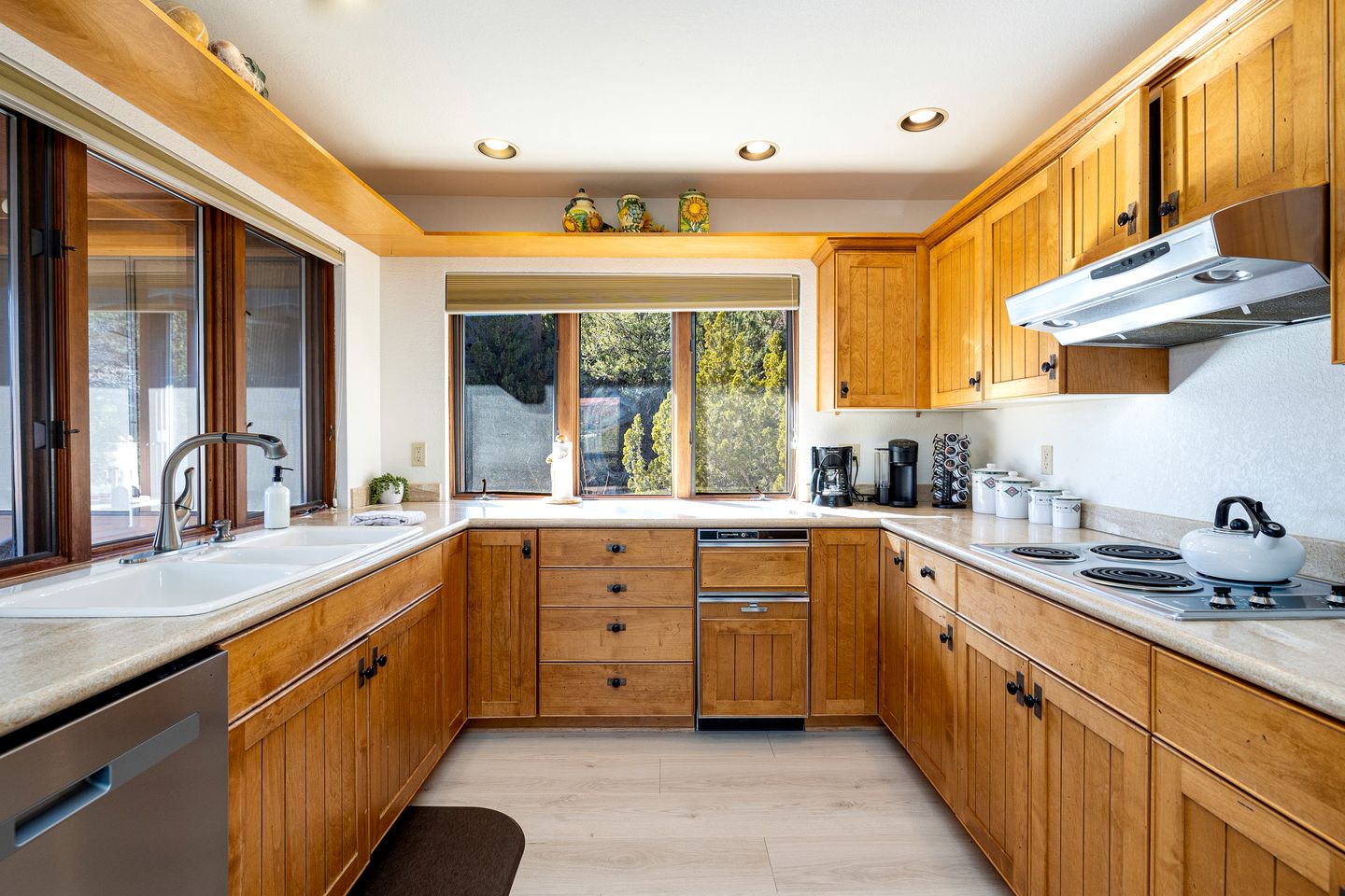 Amazing Vacation Rental with Gorgeous Views, Surrounded by High Desert Oak Trees in Sedona, Arizona