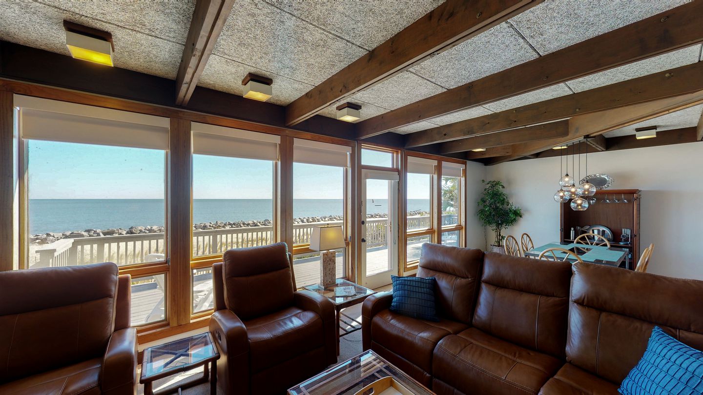 Fabulous Oceanfront Cottage with Pool and Private Beach Entrance in Jekyll Island, Georgia