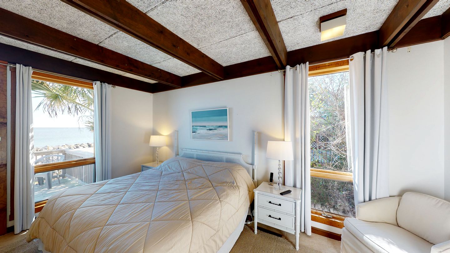 Fabulous Oceanfront Cottage with Pool and Private Beach Entrance in Jekyll Island, Georgia