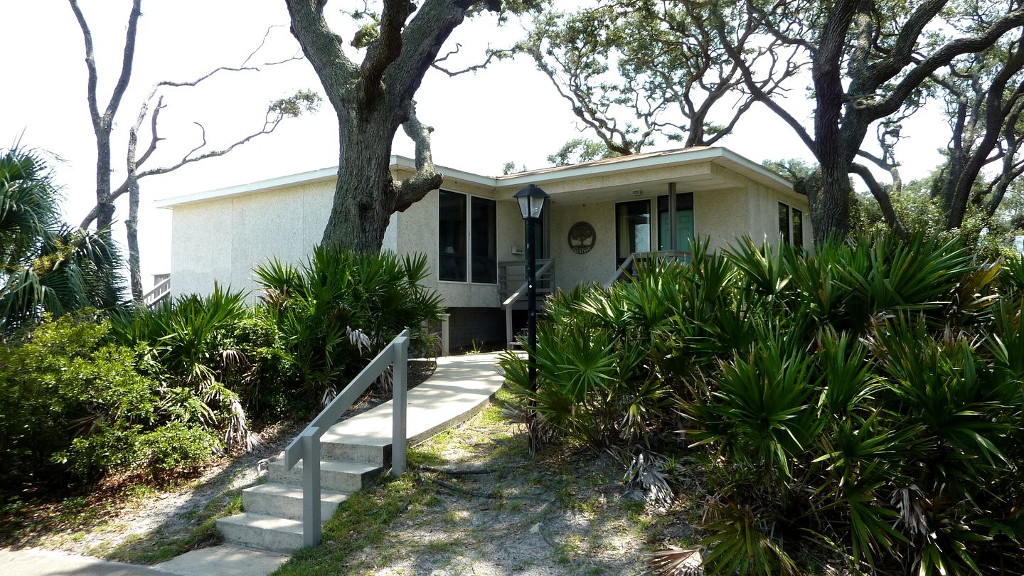 Fabulous Oceanfront Cottage with Pool and Private Beach Entrance in Jekyll Island, Georgia