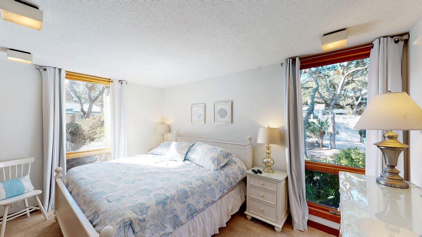 Fabulous Oceanfront Cottage with Pool and Private Beach Entrance in Jekyll Island, Georgia