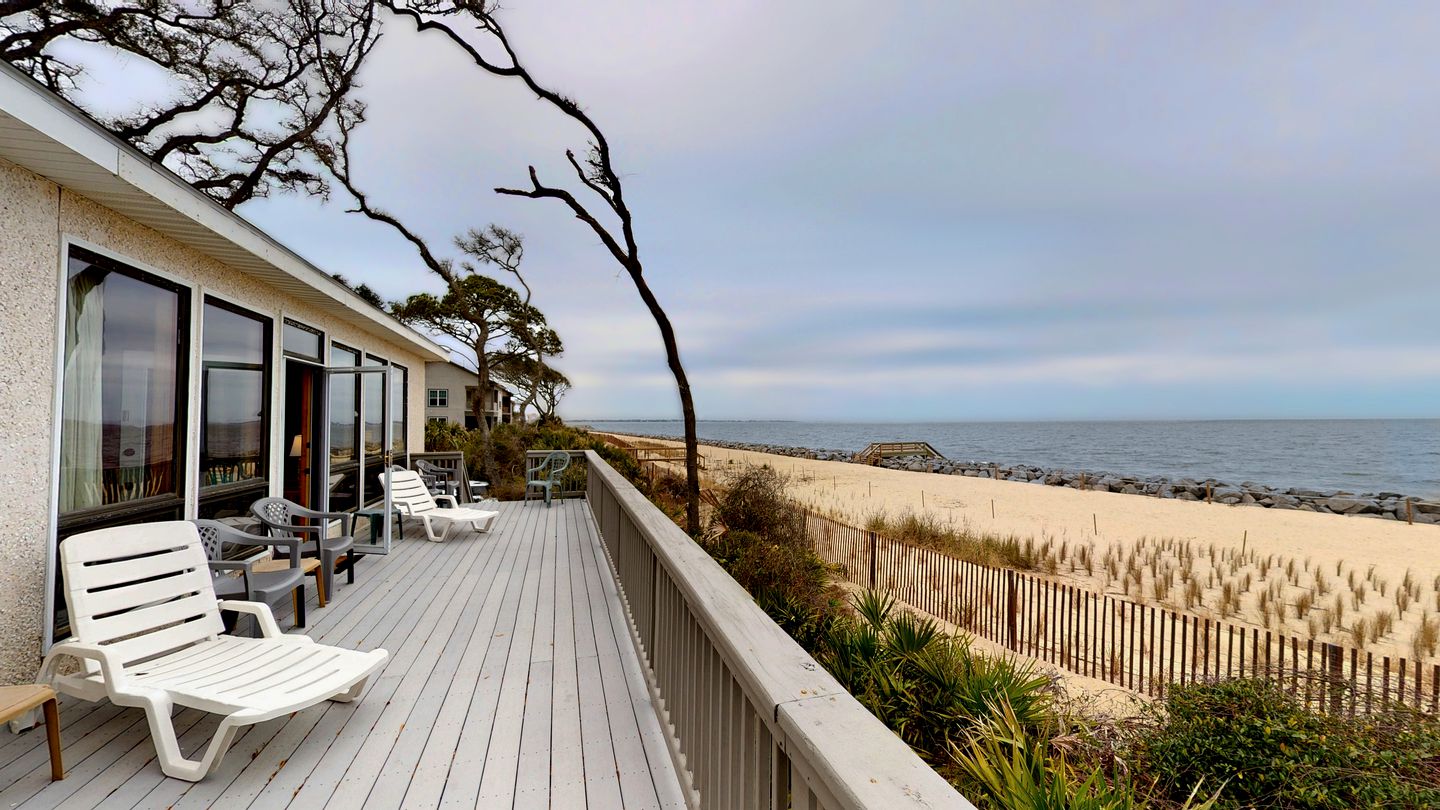 Fabulous Oceanfront Cottage with Pool and Private Beach Entrance in Jekyll Island, Georgia