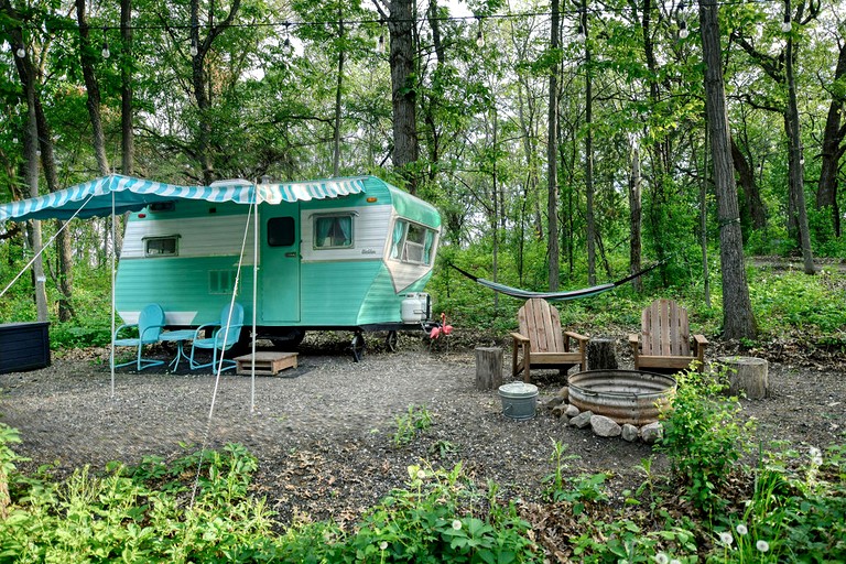 Caravans (United States of America, East Troy, Wisconsin)