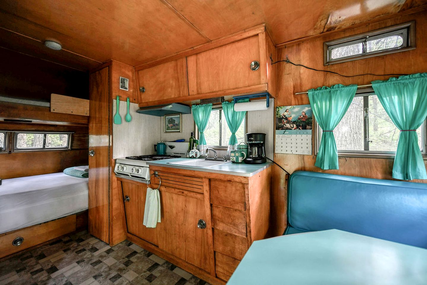 Rustic Vintage Camper for a Peaceful Romantic Getaway Surrounded by Trees in Troy, Wisconsin
