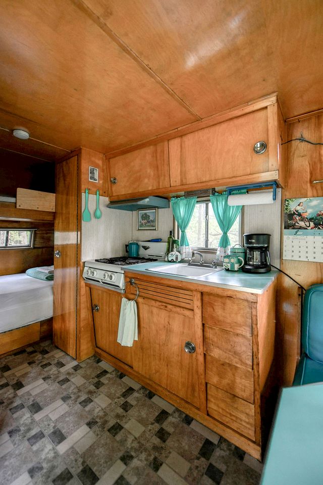 Rustic Vintage Camper for a Peaceful Romantic Getaway Surrounded by Trees in Troy, Wisconsin
