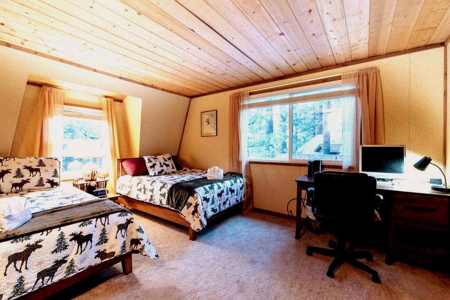 Relax in Style: Cabin with Hot Tub in Scenic Big Bear Lake, California
