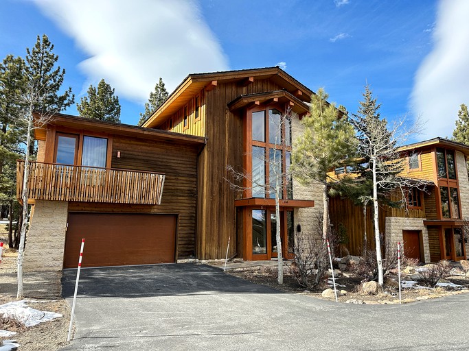 Obsidian 1, Cabins, Mammoth Lakes, United States of America Glamping Hub