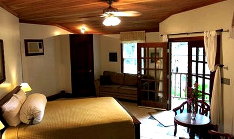 Cottages (Isla Bastimentos, Bocas del Toro, Panama)