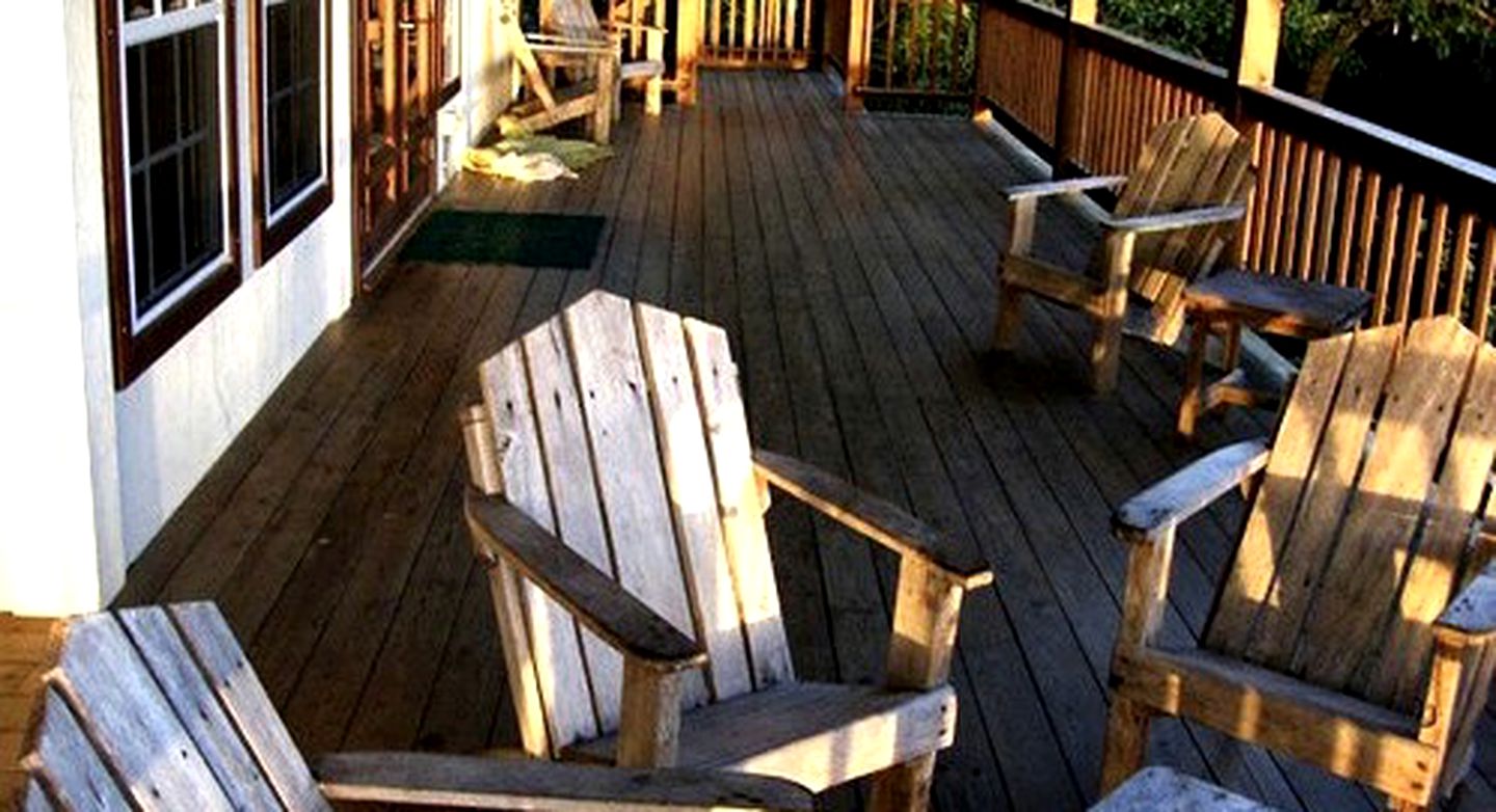 Ocean-View Cabanas in Bocas del Toro, Panama