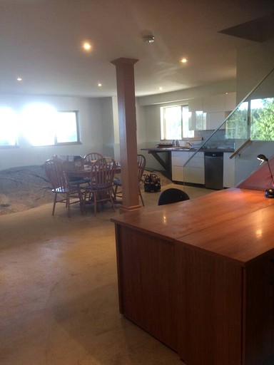 Vacation Rentals (Canada, --, --)