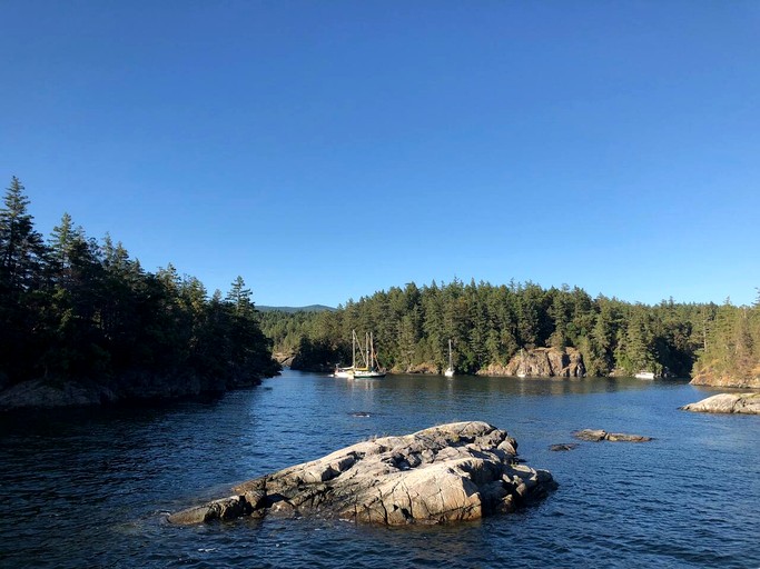 Vacation Rentals (Canada, --, --)