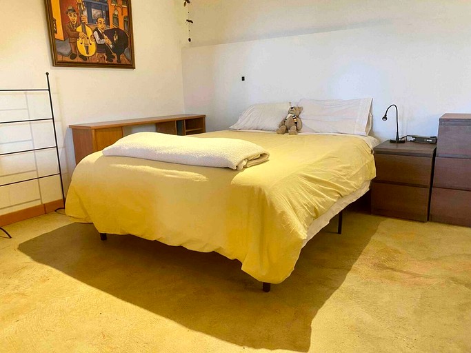 Vacation Rentals (Canada, --, --)