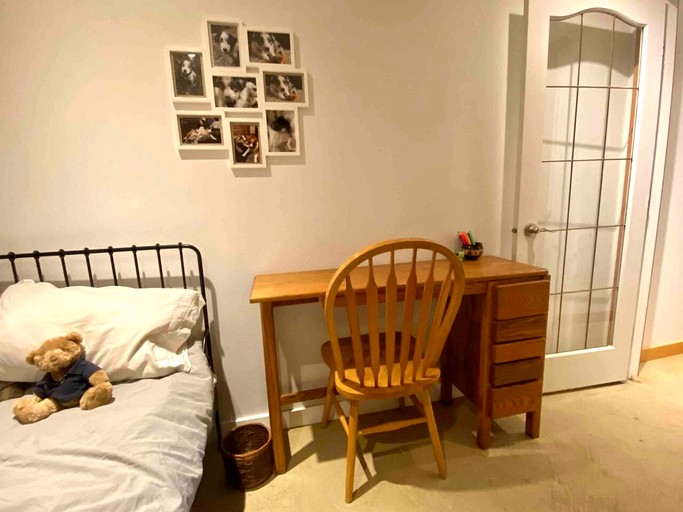 Vacation Rentals (Canada, --, --)