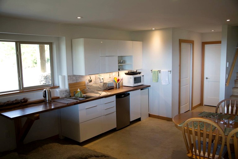 Vacation Rentals (Canada, --, --)