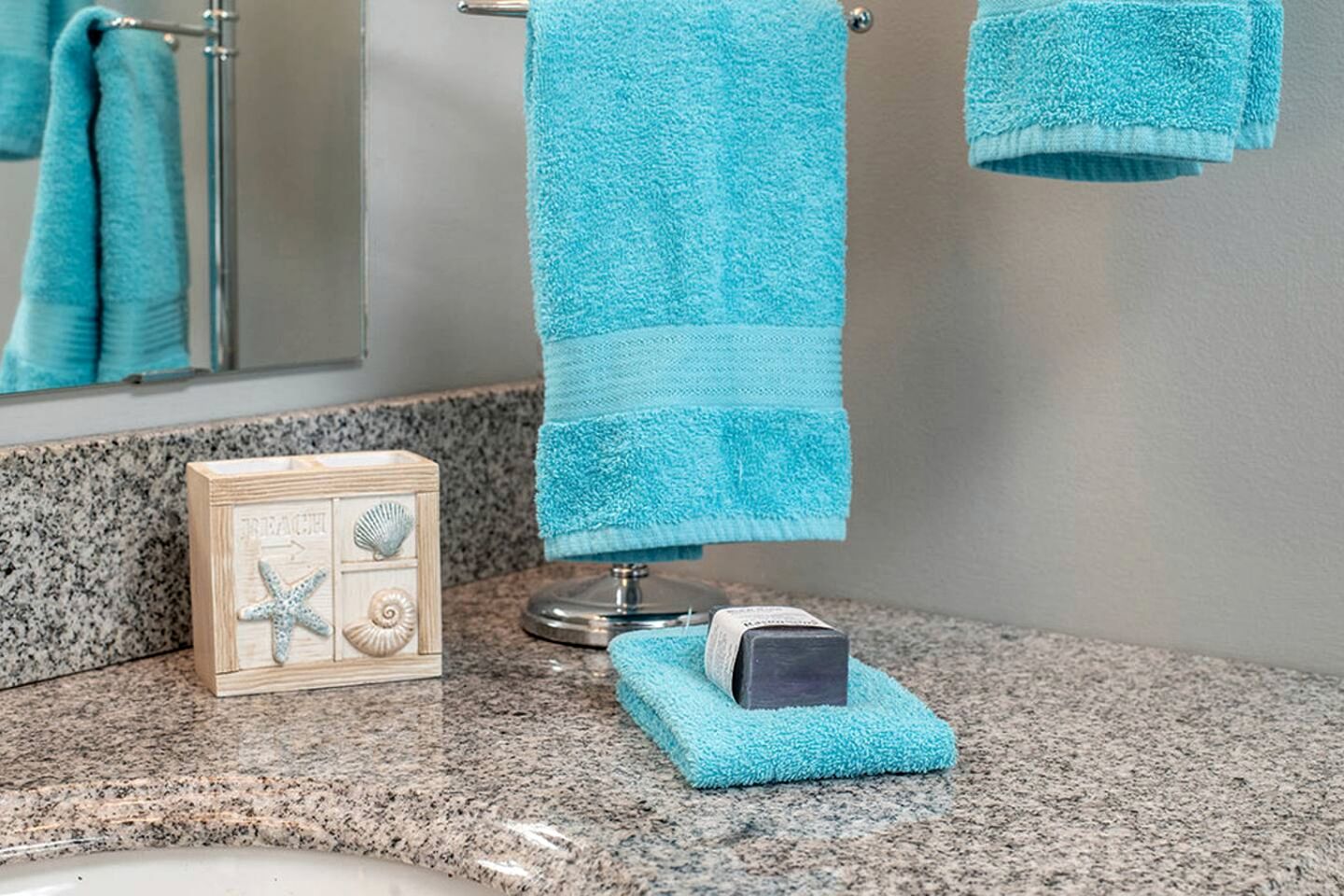 Beautiful Modern Beach House with Stunning Views of the Salish Sea in Campbell River, BC