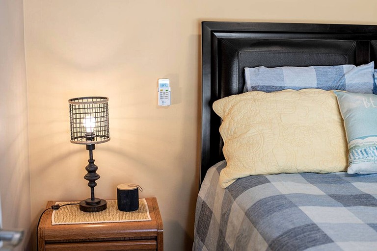 Beach Houses (Canada, Campbell River, British Columbia)