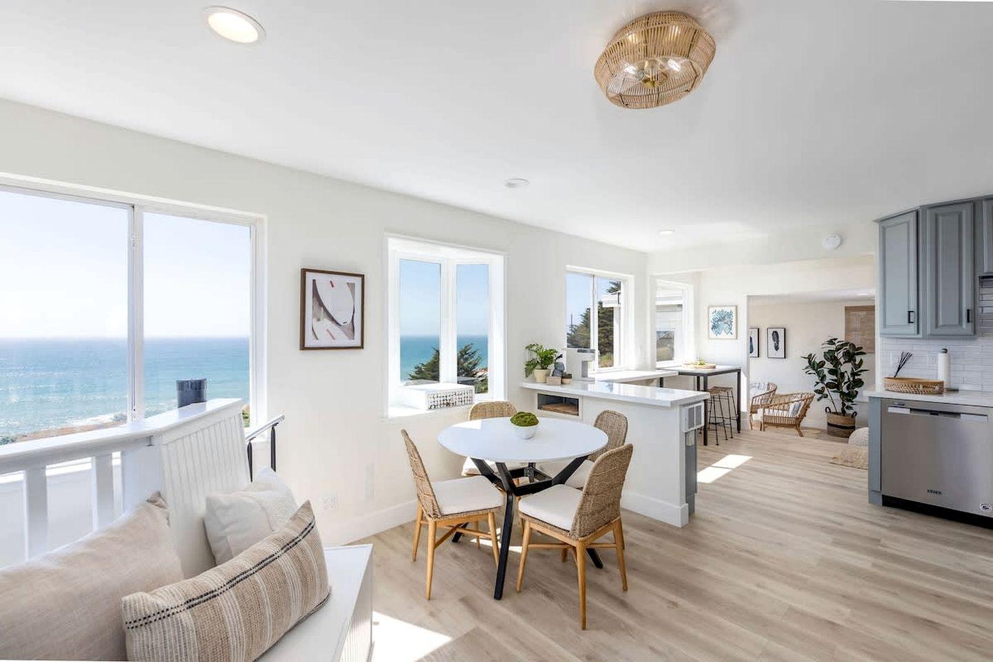 Scenic Oceanfront Coastal Retreat with Private Writer’s Space Near Montara Point Lighthouse, Northern California