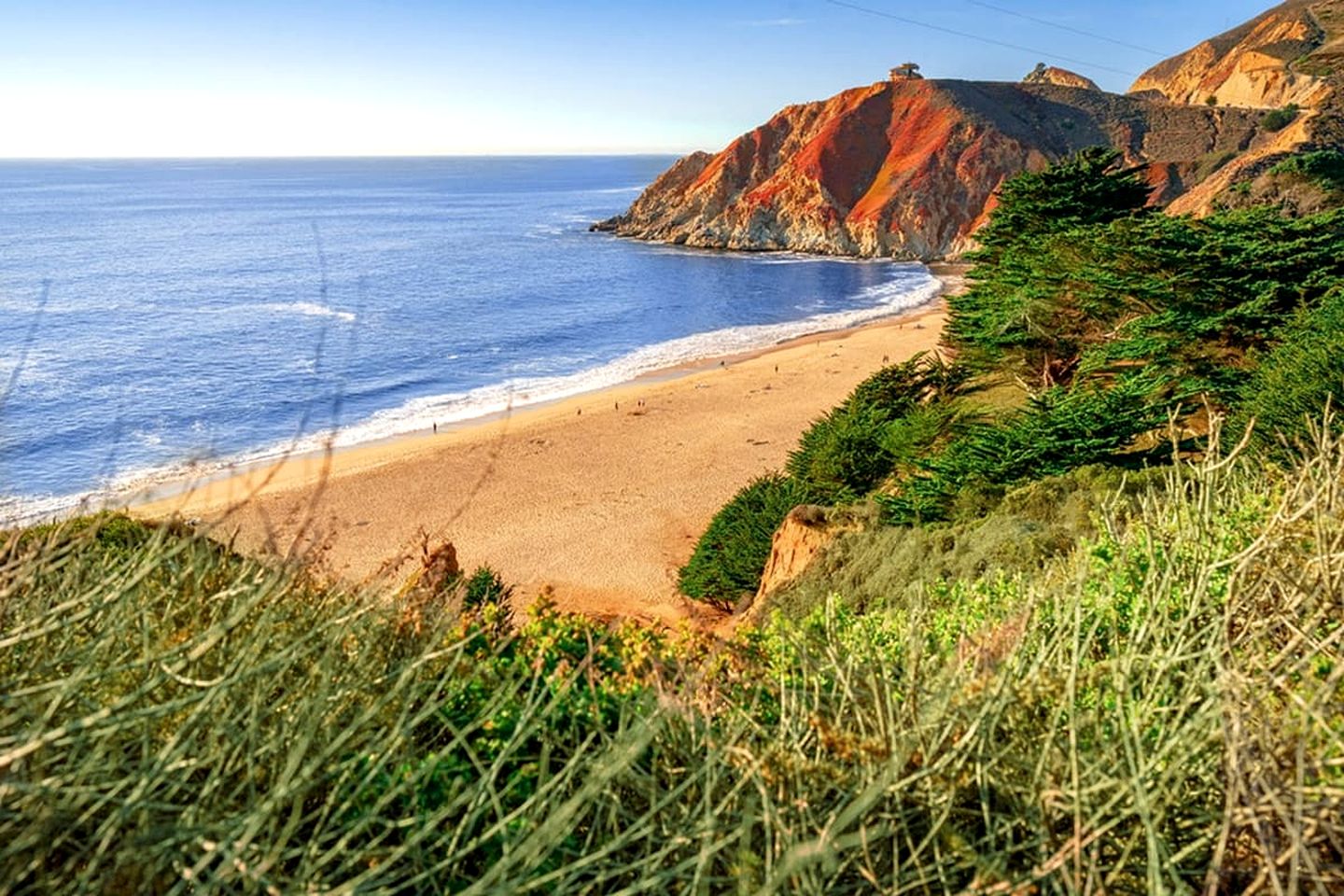 Scenic Oceanfront Coastal Retreat with Private Writer’s Space Near Montara Point Lighthouse, Northern California